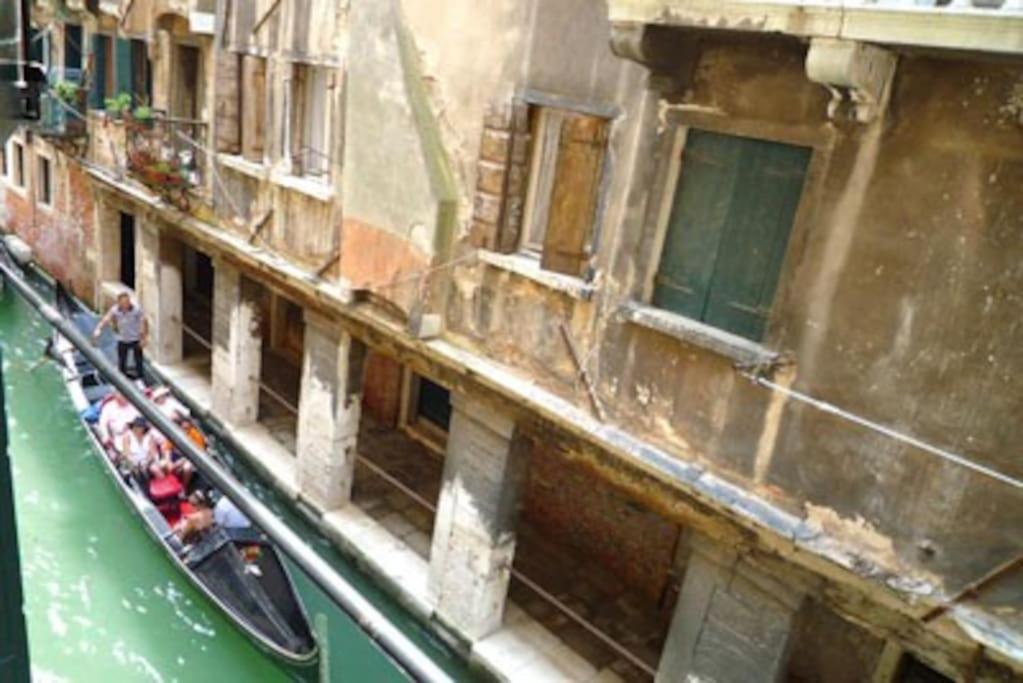 San Marco Charming Apartment With Canal View Veneza Exterior foto